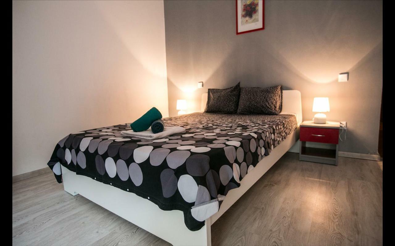 Cismigiu Garden Studio Leilighet Bucureşti Eksteriør bilde