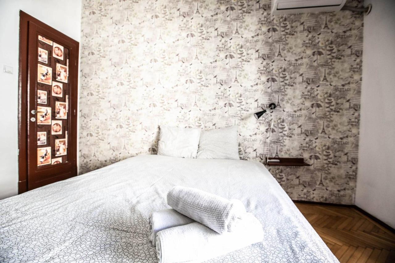 Cismigiu Garden Studio Leilighet Bucureşti Eksteriør bilde